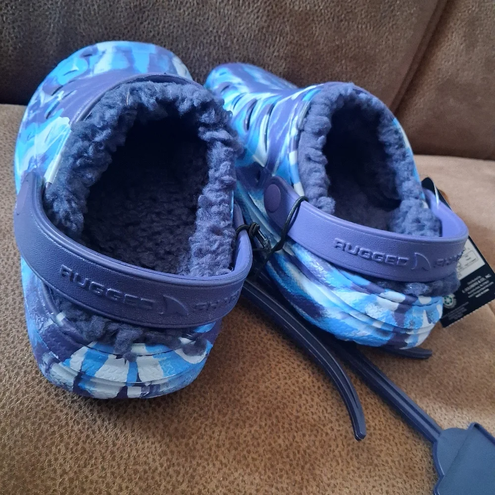 Rugged Shark Kids' Blue Tie-Dye Clogs with Fleece Lining Size 1